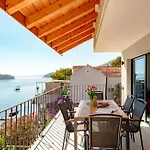 Waterfront Marija By Guide Vila