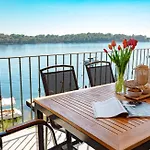 Waterfront Marija By Guide *