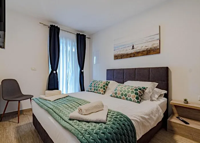 Villa Waterfront Marija By Guide *