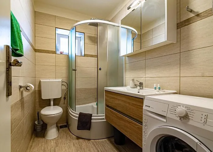 Waterfront Marija By Guide *