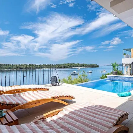 Waterfront Marija By Guide Villa *