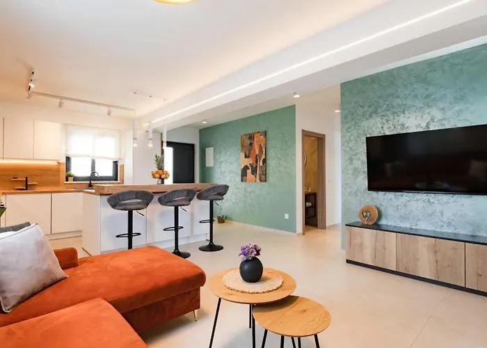 Waterfront Marija By Guide Vila